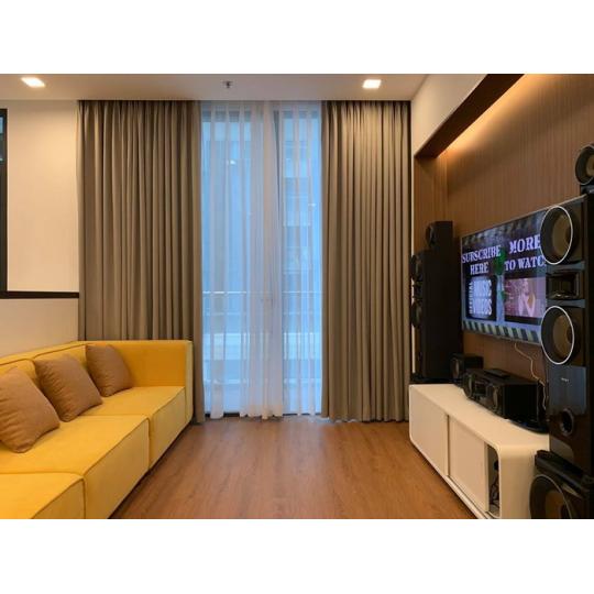 Rèm Cửa Kính - Giải Pháp Tinh Tế Cho Không Gian Sống Và Làm Việc Tại Tân Uyên