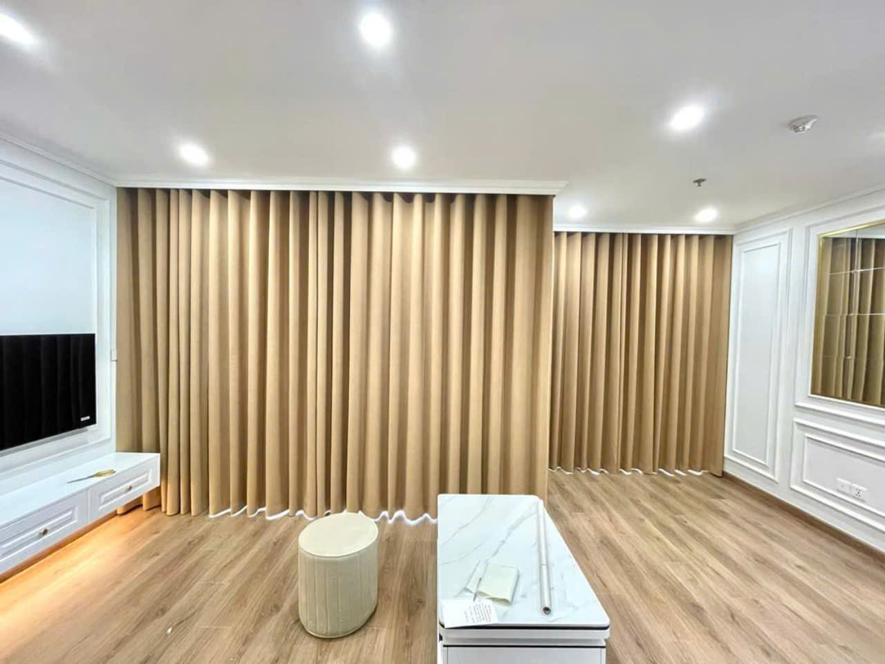 RÈM CỬA TỰ ĐỘNG
