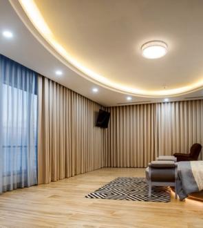 Rèm Cửa Kính - Giải Pháp Tinh Tế Cho Không Gian Sống Và Làm Việc Tại Tân Uyên